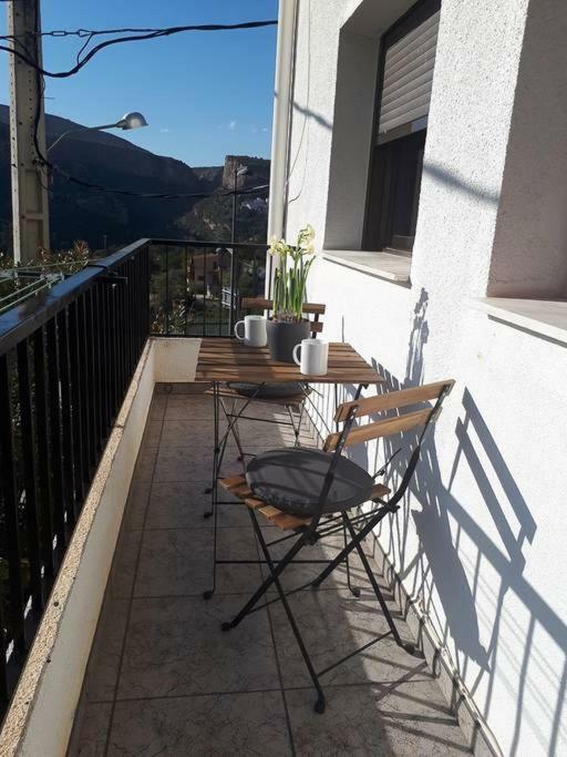 Apartamento Los Narcisos Chulilla Kültér fotó
